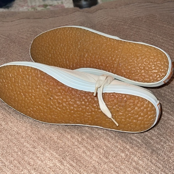 Renaissance Imports Canvas VOLS shoes 6 NWT - Picture 6 of 9